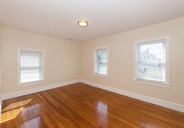9 Rock Valley Ave #2 — Photo 10