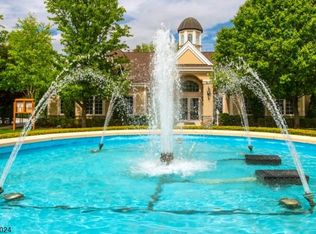 177 Brittany Ct #231, Clifton, NJ