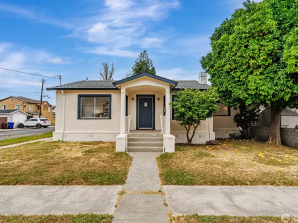 220 Vaqueros Ave, Rodeo, CA 94572