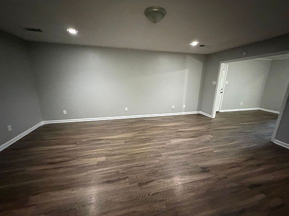 4th image of 6130 Tulane Rd