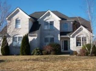 206 Yvonne Way, Stewartsville, NJ 08886