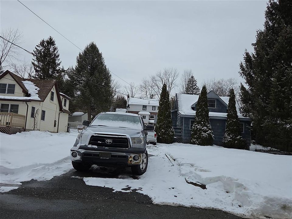 1st image of 20 Meggins Rd