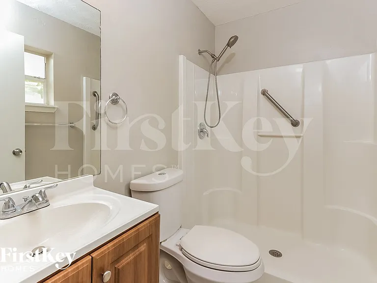 5709 Boynton Cres — Photo 10