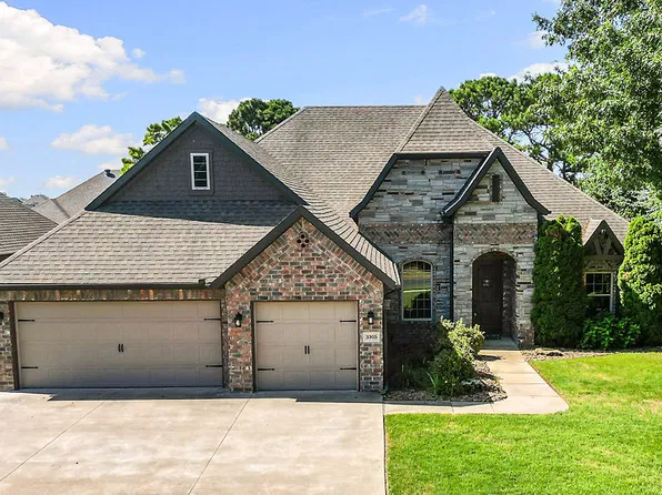 3305 SW Mahogany Ave, Bentonville, AR 72713