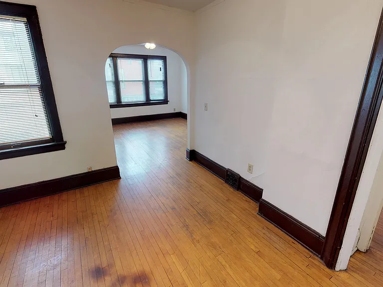 2303 N Oakland Ave — Photo 12