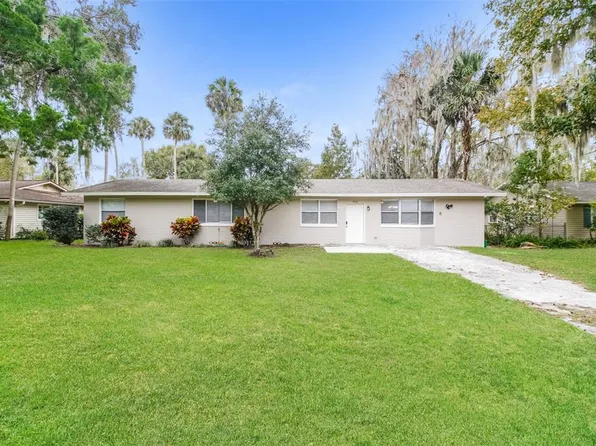 556 Oliver Dr, New Smyrna Beach, FL 32168