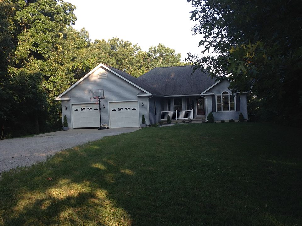 1st image of 17585 Mitchell Ln