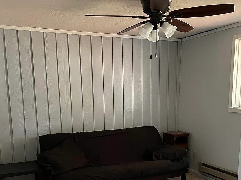 1529 El Rancho Blvd — Photo 5