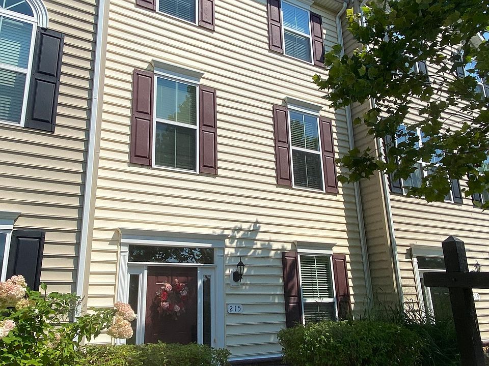 1st image of 215 Keenan Way