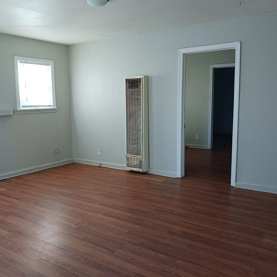 1405 SW 12th — Photo 3