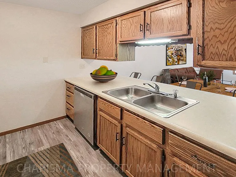 Alvine Properties — Photo 24
