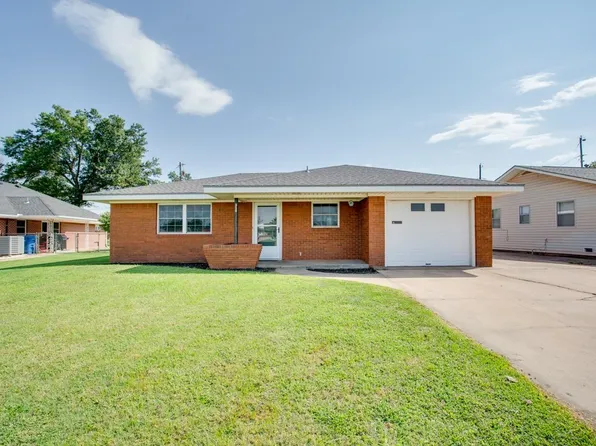 705 Magnolia St, Enid, OK 73701
