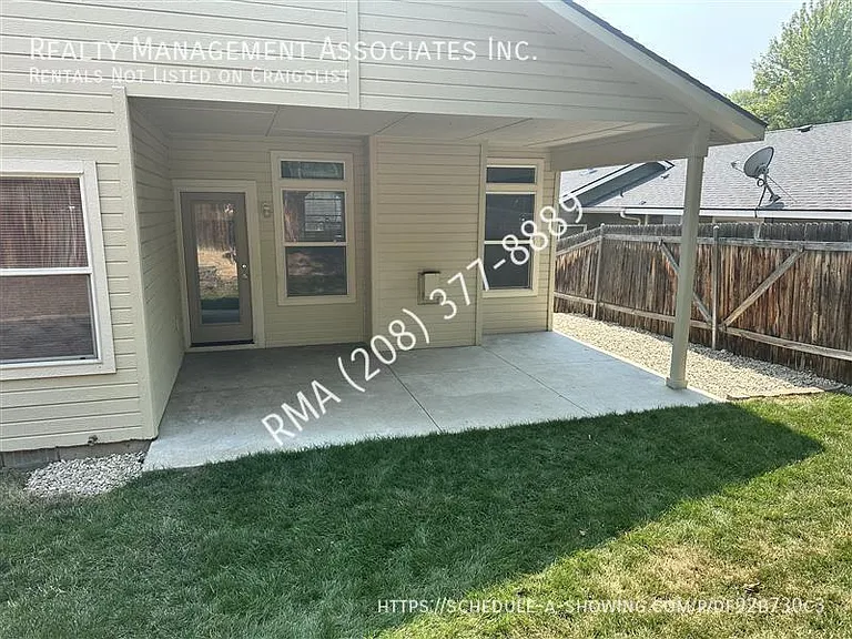 11760 W Kings Canyon St — Photo 11