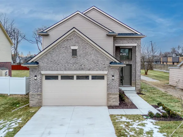 38 Starr Dr, Troy, MI 48083