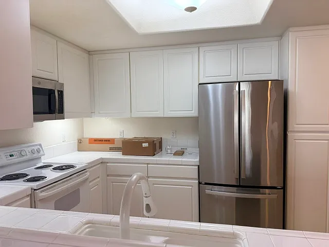 9229 Regents Rd #L127 — Photo 7