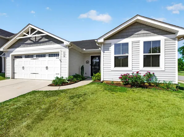 802 Purcell Dr, Woodruff, SC 29388