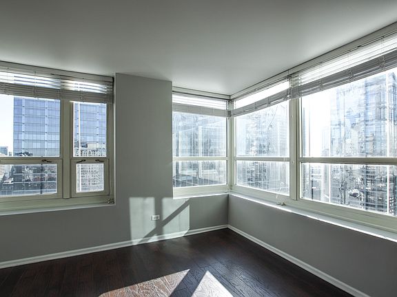 4th image of 345 N Lasalle Blvd #4603