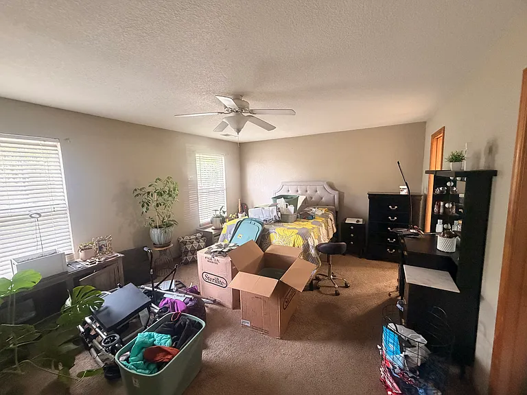 1620 NW Garrett Dr — Photo 7