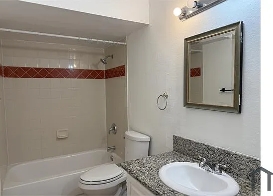 312 S Wilson St #201 — Photo 12