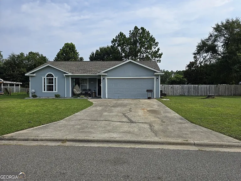 130 Dellwood Pl — Photo 1