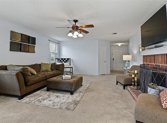2nd image of 2632 S Wavecrest Ct
