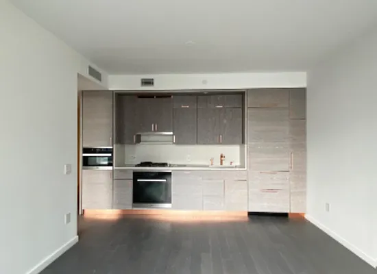 Rented by Compass | media 39