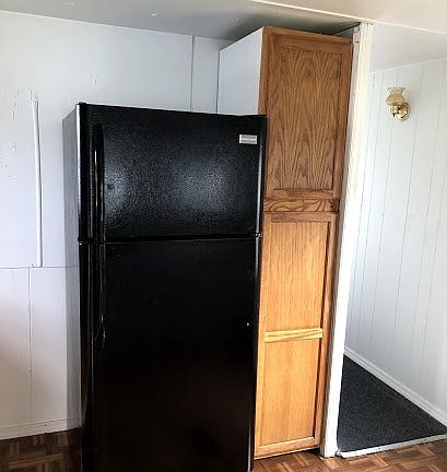 3rd image of 2715 Everett Dr