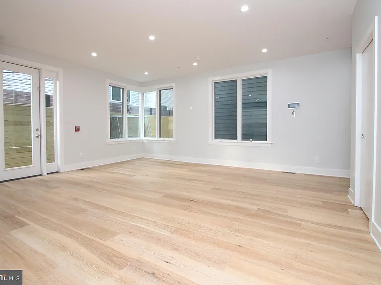 810 N Uber St #2 — Photo 6