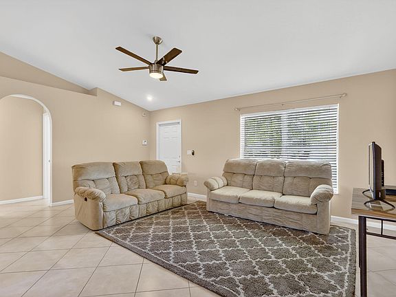 5th image of 1265 SW Herald Road