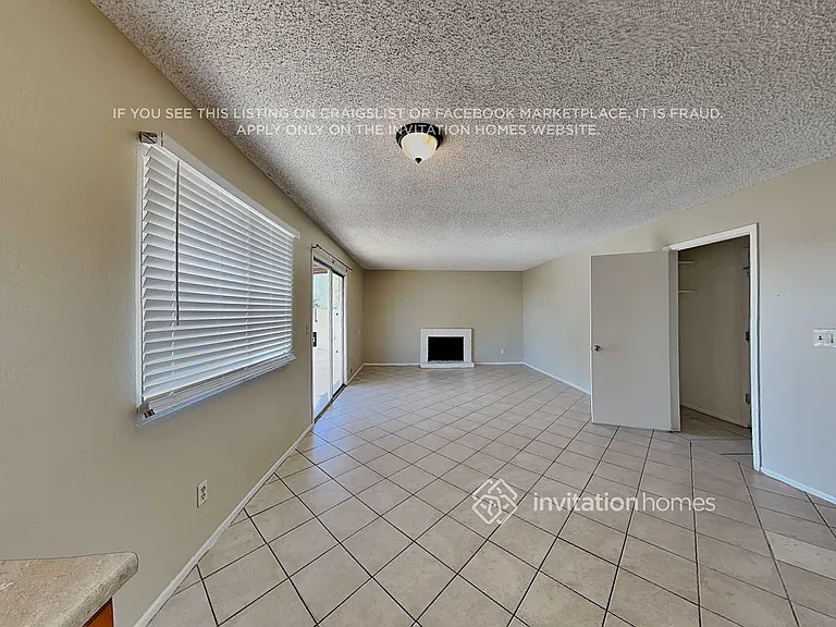 13802 N 45th Ave — Photo 8