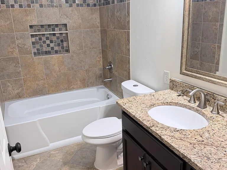 4922 Amboy Rd — Photo 16