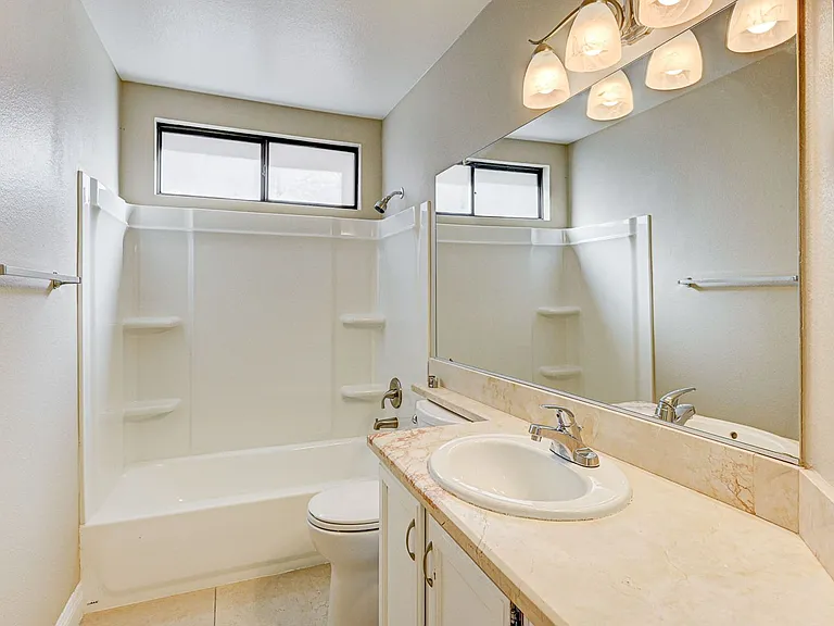 2723 Lovington Dr — Photo 29
