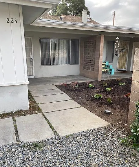 223 W Madison Ave — Photo 2
