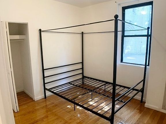 4th image of 2168 35th St APT 1A