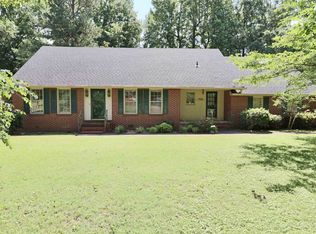 1303 Shady Ln, Trenton, TN 38382