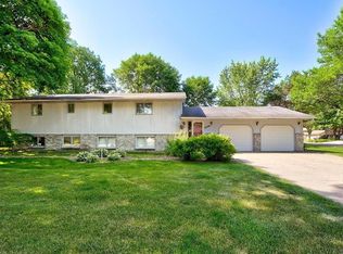 2029 16th St NW, Faribault, MN 55021