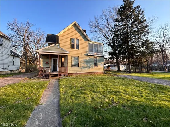 78 W Glendale Ave, Bedford, OH 44146
