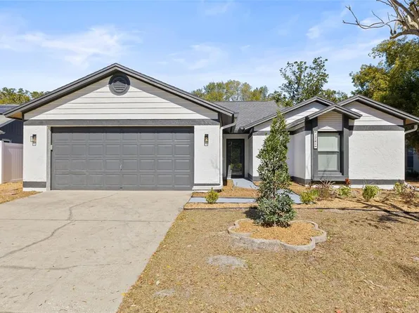 1741 Spinning Wheel Dr, Lutz, FL 33559