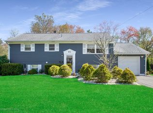 91 Darien Rd, Howell, NJ 07731