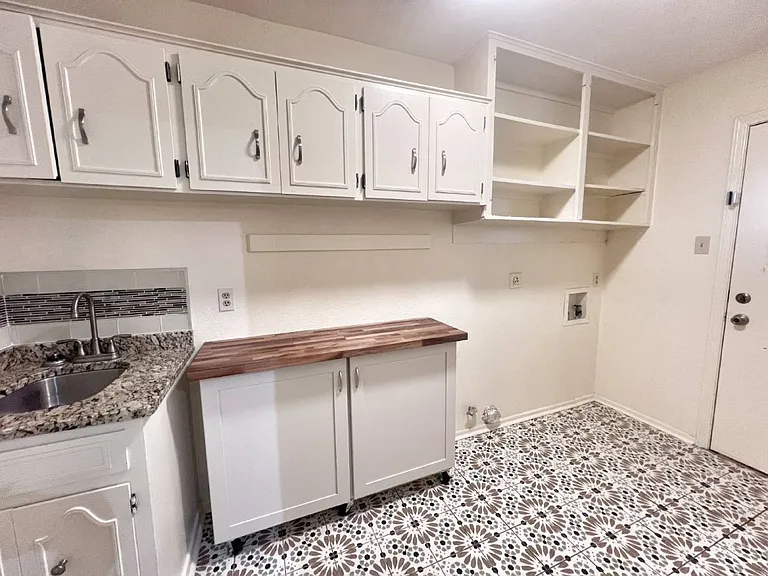 1438 Plumeria St — Photo 8