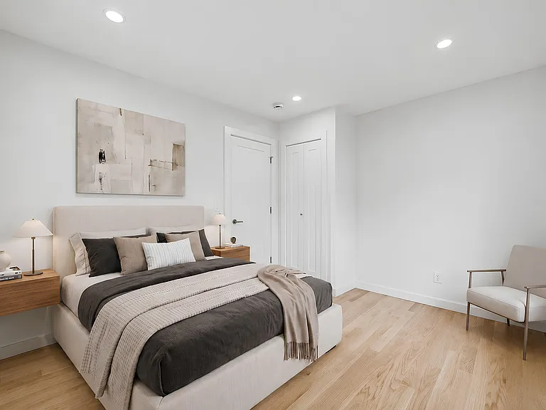 68 Gregory Blvd #1 — Photo 4