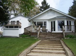 5005 W Flanders Rd, McHenry, IL 60050