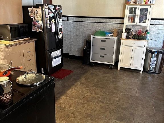 4th image of 32271 Orchard Knoll Dr