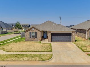 11549 NW 100th St, Yukon, OK 73099