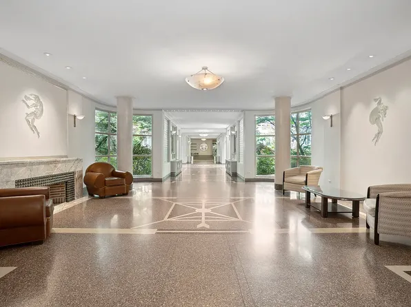 333 West 57th Street image 1 of 22