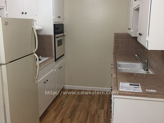 3rd image of 2245 Royal Dr APT 2