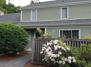 11 Fifer Ln, Lexington, MA 02420