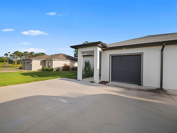 3rd image of 26481-26483 Sandhill Blvd