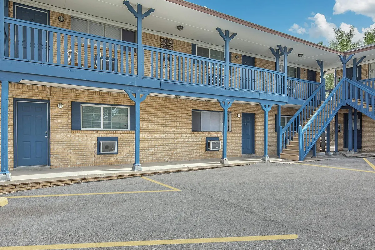 Building Photo - 1225 S Rockford Ave