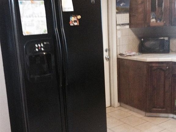 5th image of 720 Mulberry Ave